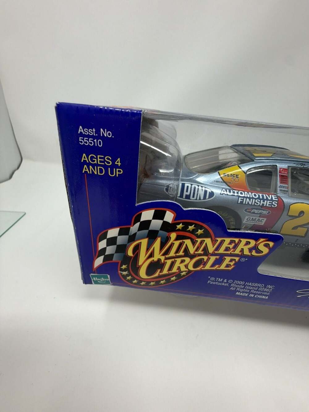 Winner's Circle Jeff Gordon #24 DuPont Automotive Finishes 2000 NASCAR 1:24 Scal - Picture 2 of 7